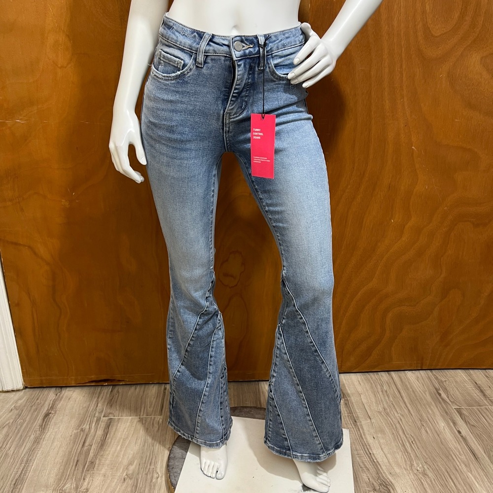 Moco Boutique Tummy Control Flare Jeans Women's Size 0/24 Light Wash NWT